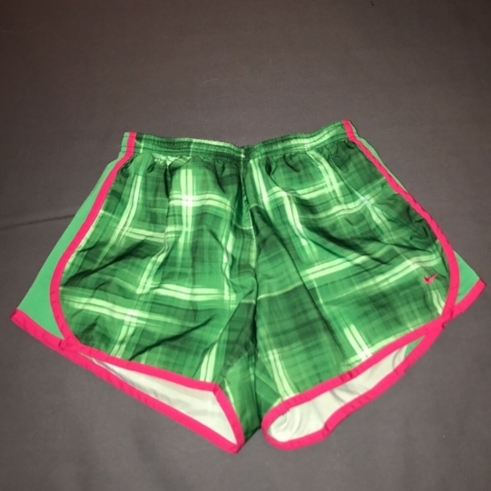 ⛱️Nike - Green & Pink Plaid Athletic Running Shorts - Youth XL (Fits Women's S)